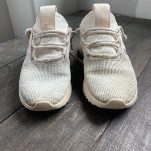 Women’s Adidss shoes